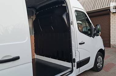 Вантажний фургон Renault Master 2017 в Житомирі