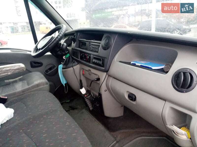 Минивэн Renault Master 2005 в Киеве фото 4 Минивэн Renault Master 2005 в Киеве