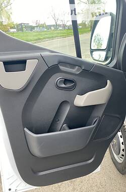 Универсал Renault Master 2018 в 