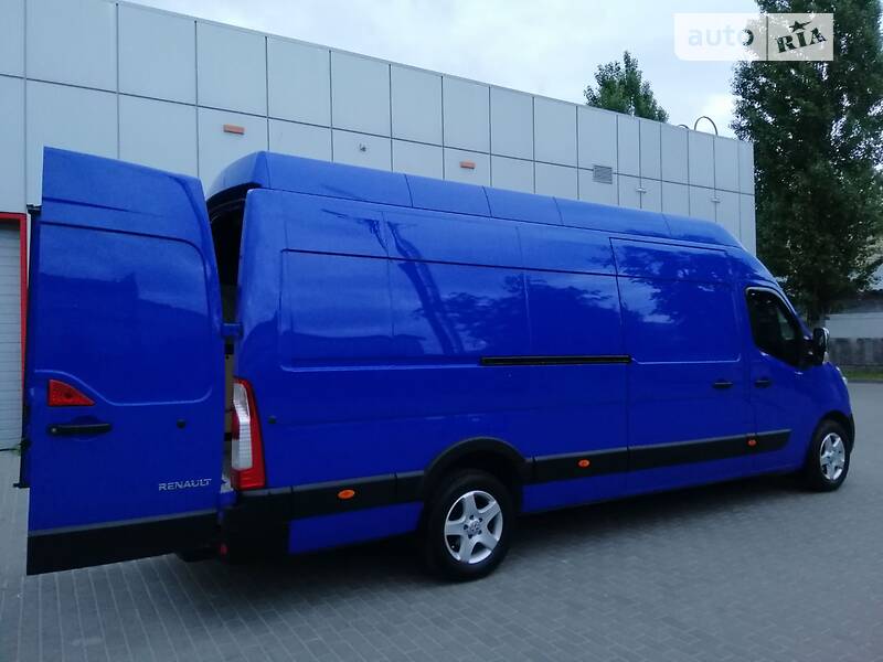 Грузовой фургон Renault Master 2017 в Лысянке