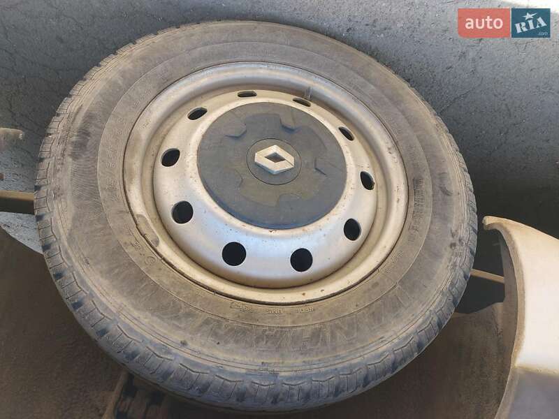 Грузовой фургон Renault Master 2004 в Одессе фото 5 Грузовой фургон Renault Master 2004 в Одессе