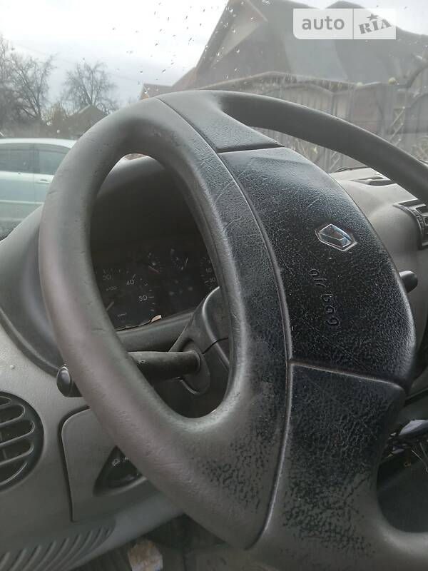 Рефрижератор Renault Master 2002 в Днепре