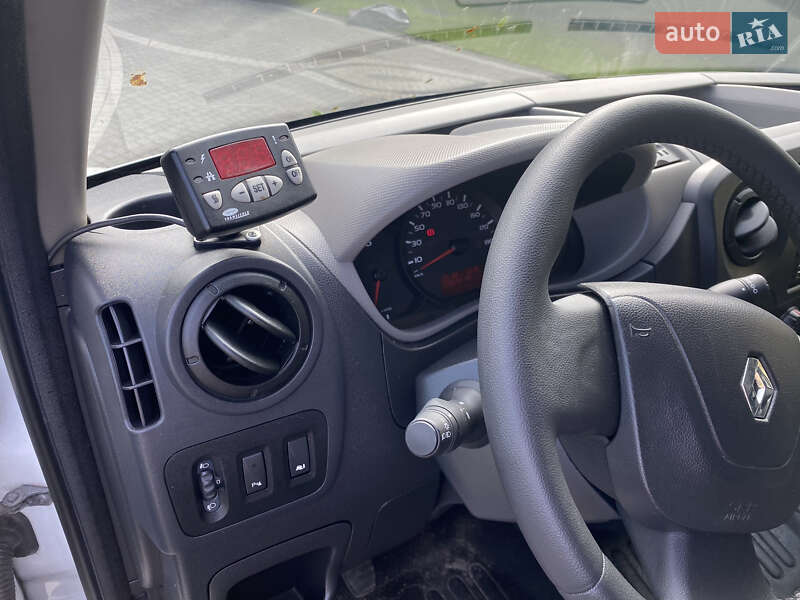 Рефрижератор Renault Master 2015 в Ровно