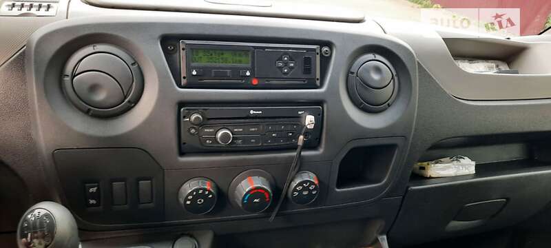 Эвакуатор Renault Master 2014 в Корсуне-Шевченковском