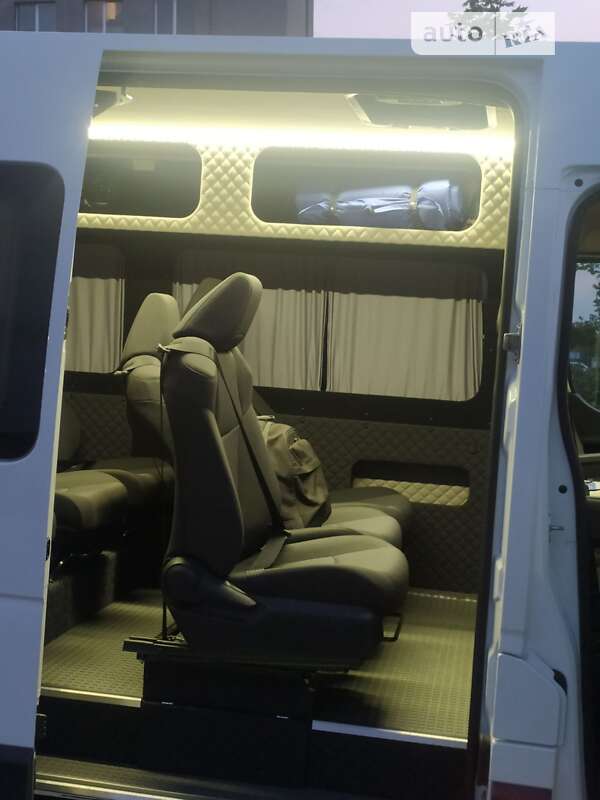 Микроавтобус Renault Master 2017 в Львове фото 3 Микроавтобус Renault Master 2017 в Львове