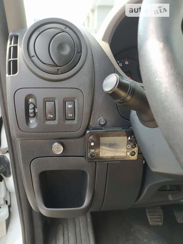 Микроавтобус Renault Master 2017 в Львове фото 75 Микроавтобус Renault Master 2017 в Львове