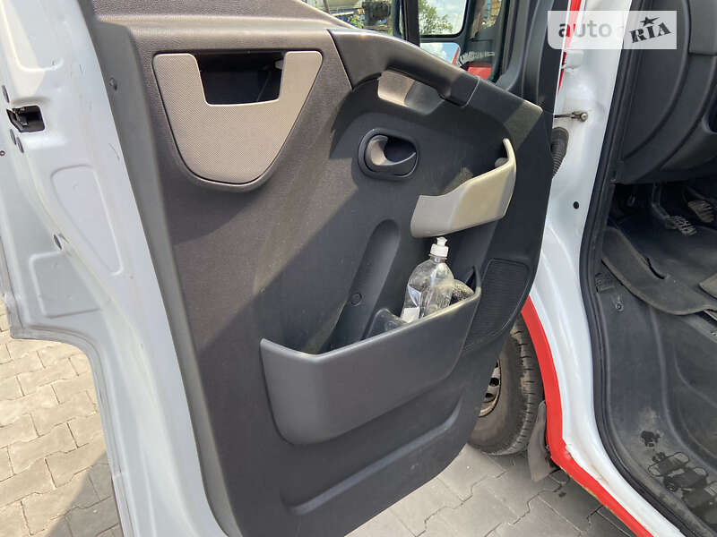 Міський автобус Renault Master 2017 в Дніпрі