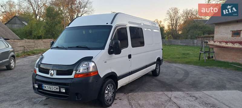 Микроавтобус Renault Master 2004 в Ровно