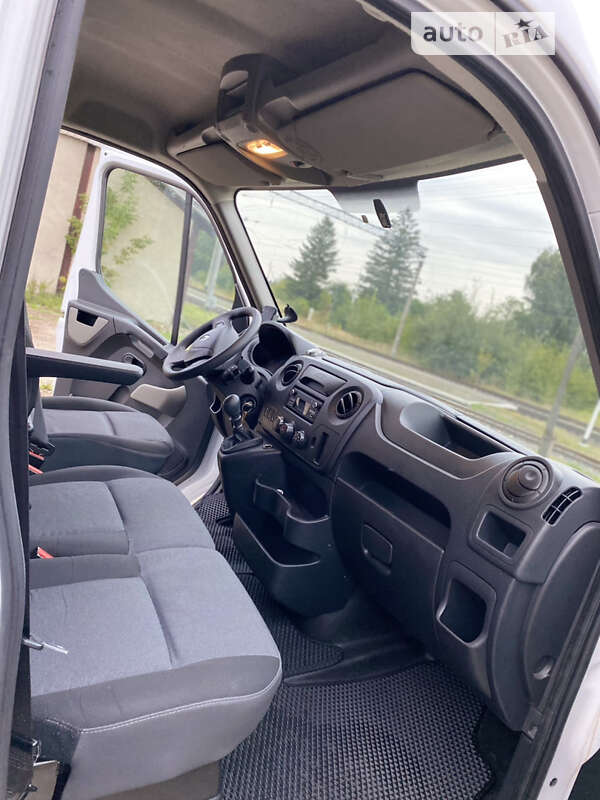 Грузовой фургон Renault Master 2018 в Турийске
