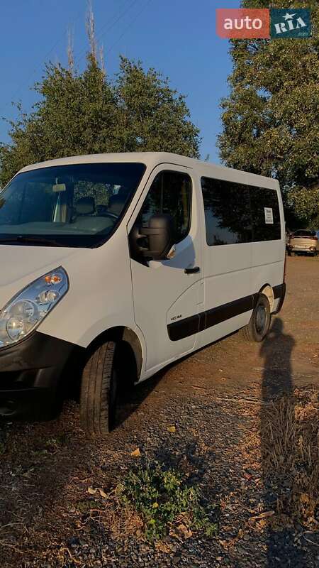 Микроавтобус Renault Master 2016 в Киеве