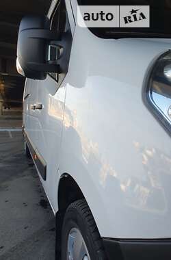 Грузовой фургон Renault Master 2019 в 