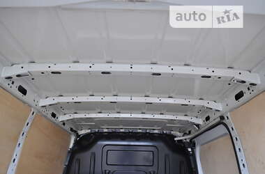 Грузовой фургон Renault Master 2016 в 