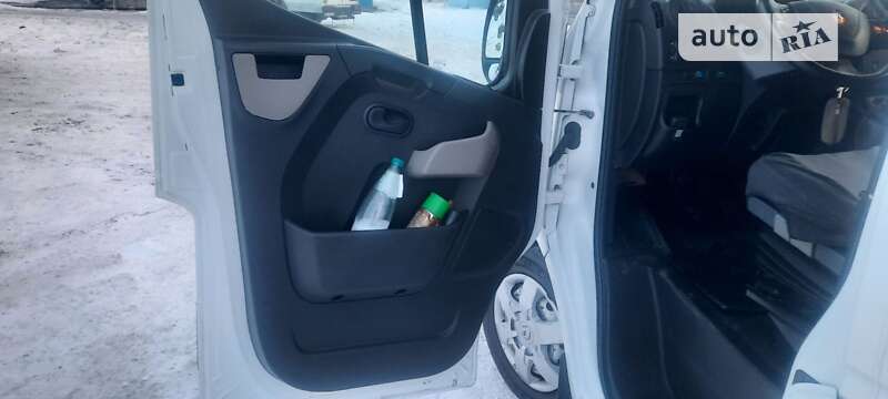 Автовоз Renault Master 2016 в Ровно