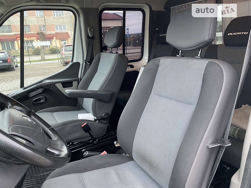 Автовоз Renault Master 2015 в Бережанах