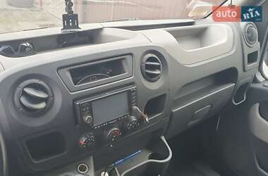 Вантажний фургон Renault Master 2011 в Горішніх Плавнях