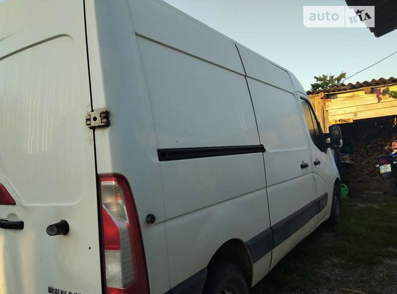 Вантажний фургон Renault Master 2013 в Олевську