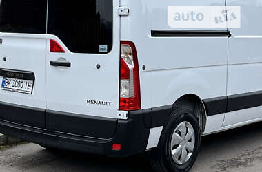 Вантажний фургон Renault Master 2018 в Рівному