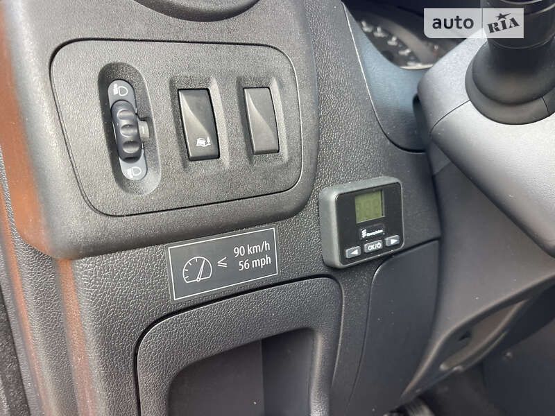Автовоз Renault Master 2016 в Чернівцях