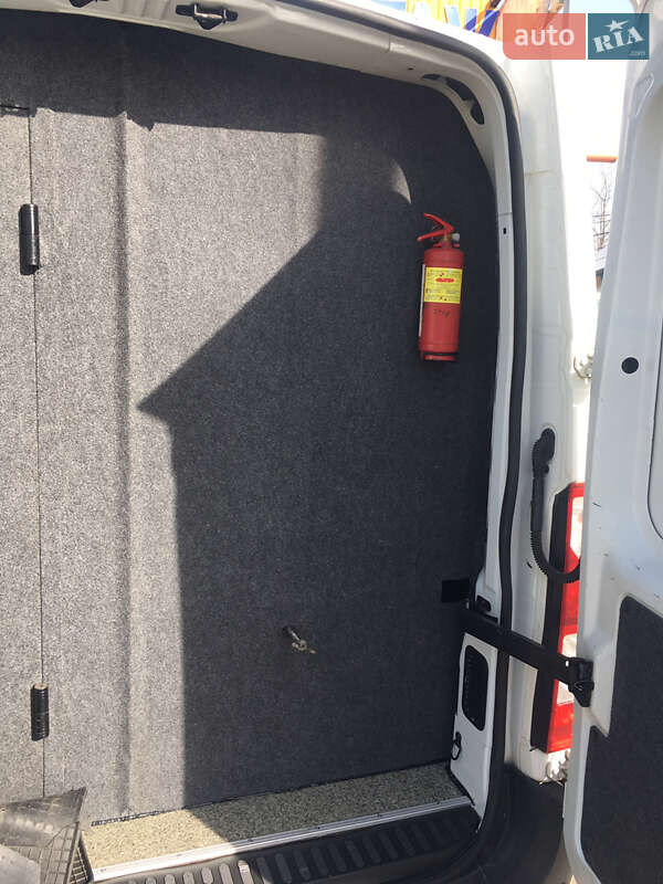 Броньований автомобіль Renault Master 2014 в Києві