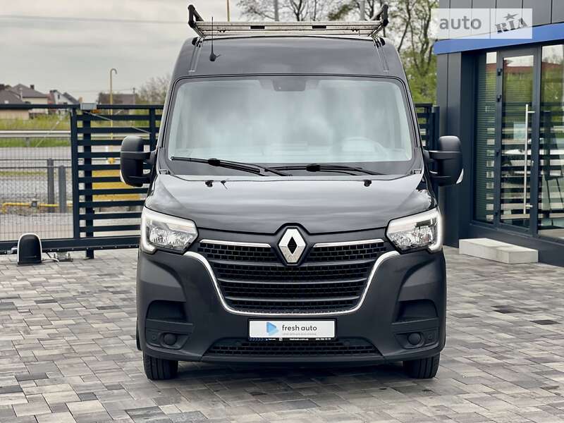 Вантажний фургон Renault Master 2020 в Рівному