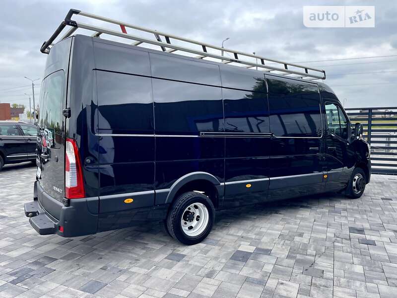 Вантажний фургон Renault Master 2020 в Рівному