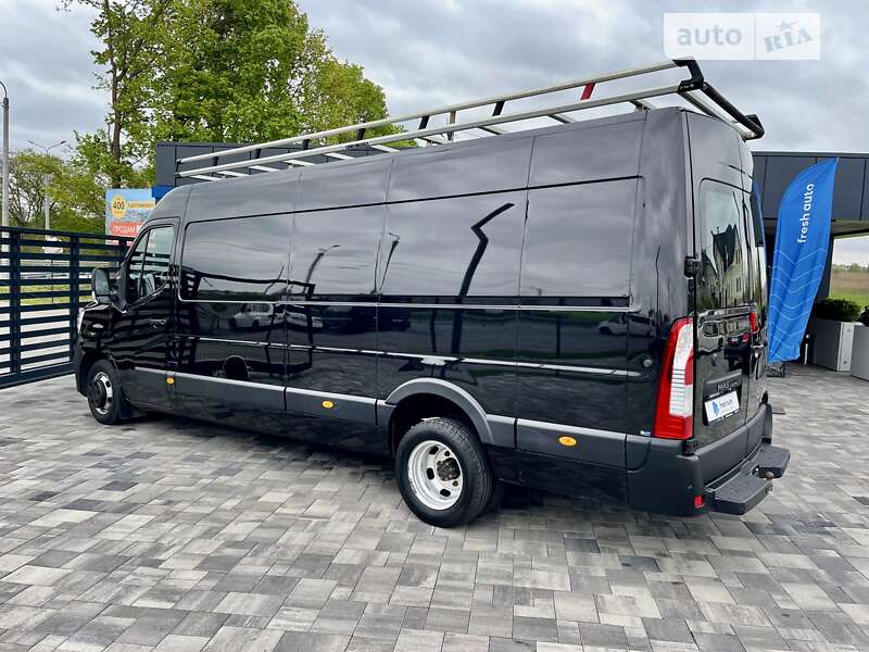 Вантажний фургон Renault Master 2020 в Рівному