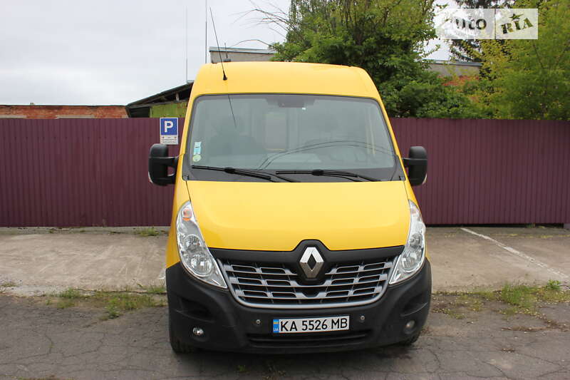 Грузовой фургон Renault Master 2018 в Подгорцах