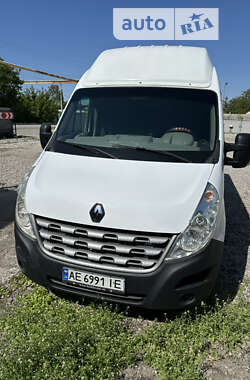 Вантажний фургон Renault Master 2012 в Покровську