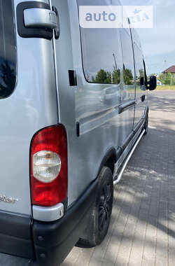 Грузовой фургон Renault Master 2005 в Жовкве