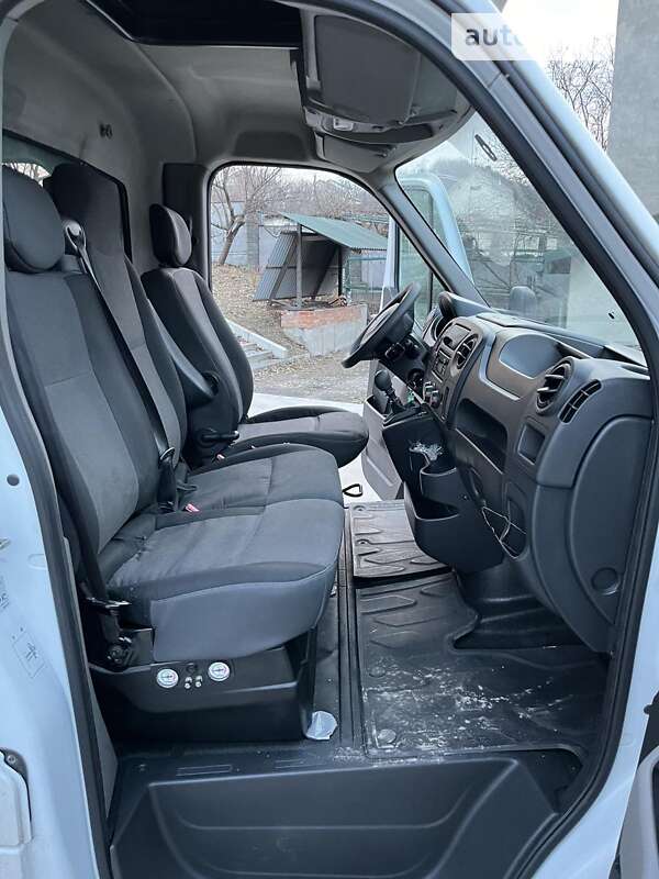 Тентований Renault Master 2018 в Львові фото 12 Тентований Renault Master 2018 в Львові