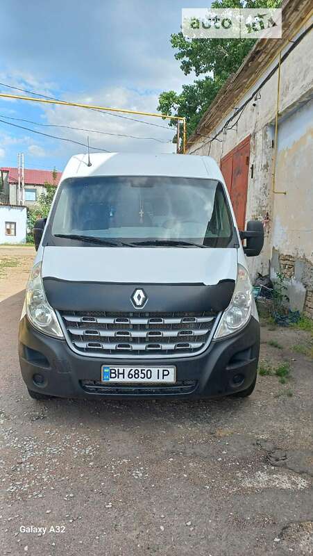 Вантажний фургон Renault Master 2012 в Ізмаїлі