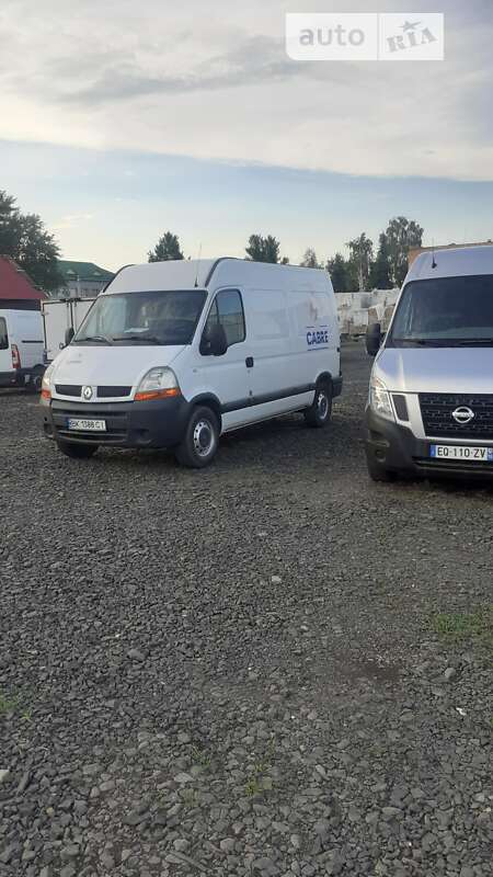 Мінівен Renault Master 2006 в Млиніві
