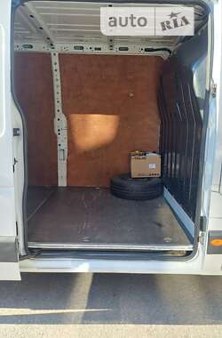Грузовой фургон Renault Master 2017 в 