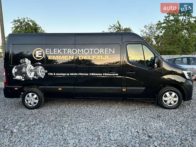 Вантажний фургон Renault Master 2020 в Рівному
