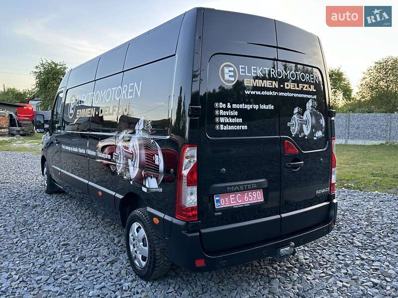 Вантажний фургон Renault Master 2020 в Рівному