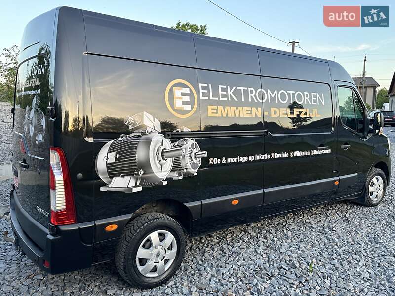 Вантажний фургон Renault Master 2020 в Рівному