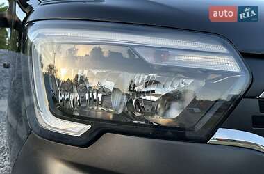 Вантажний фургон Renault Master 2020 в Рівному