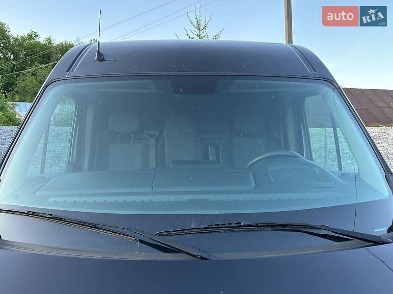 Вантажний фургон Renault Master 2020 в Рівному