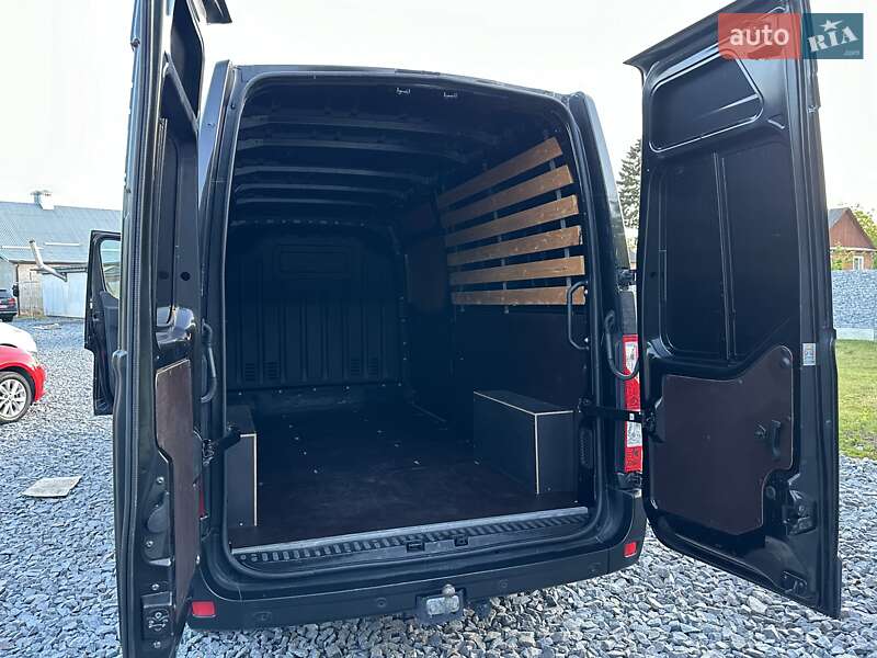 Вантажний фургон Renault Master 2020 в Рівному
