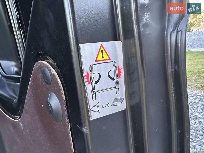 Вантажний фургон Renault Master 2020 в Рівному