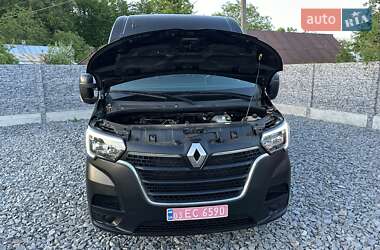 Вантажний фургон Renault Master 2020 в Рівному