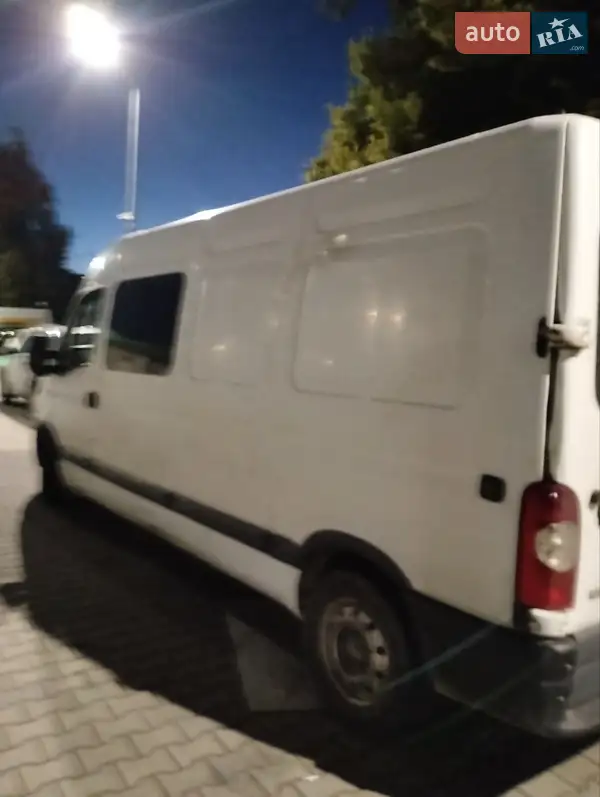 Микроавтобус Renault Master 2009 в 