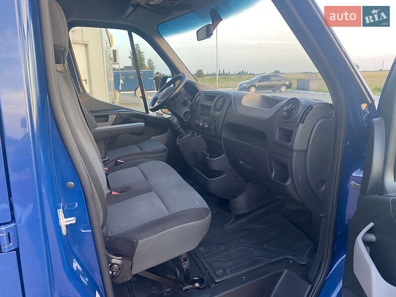Вантажний фургон Renault Master 2017 в Луцьку