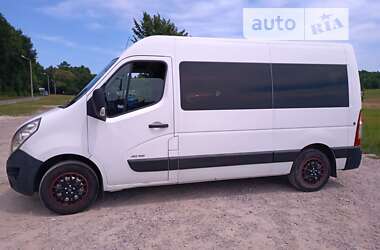 Вантажопасажирський фургон Renault Master 2011 в Луцьку