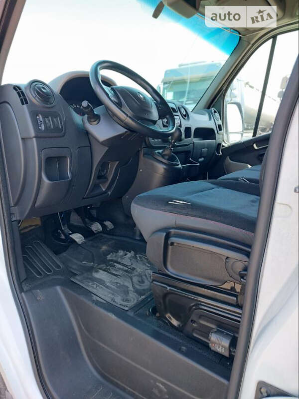 Грузовой фургон Renault Master 2013 в Тернополе