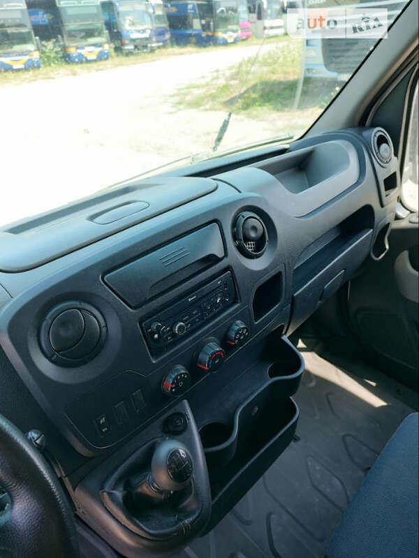 Грузовой фургон Renault Master 2013 в Тернополе