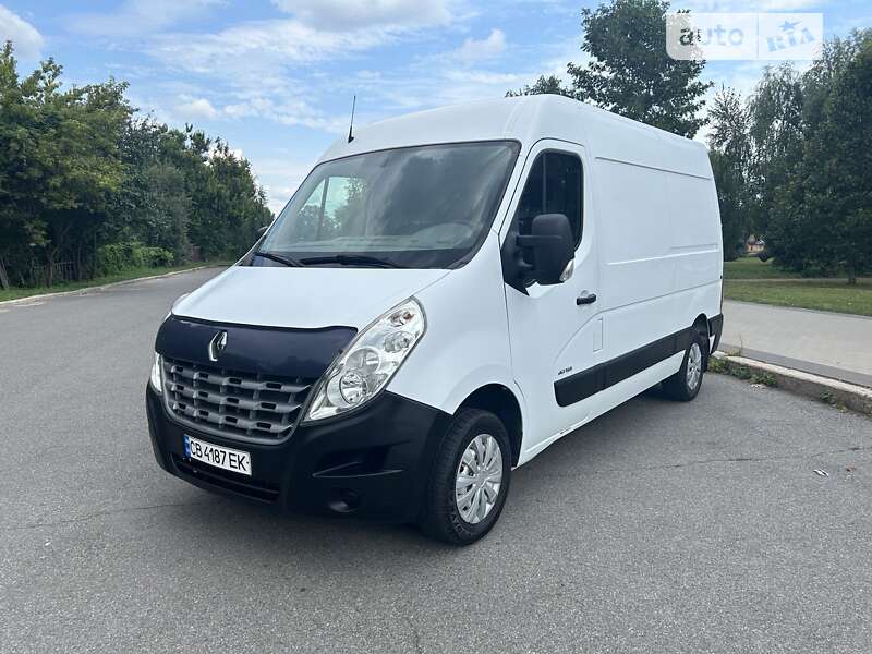 Грузовой фургон Renault Master 2013 в Чернигове