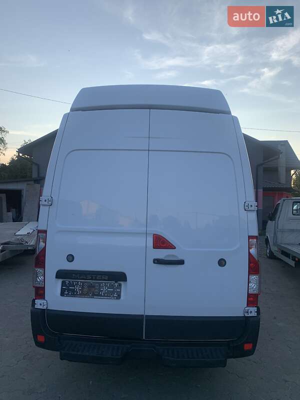 Вантажний фургон Renault Master 2020 в Бориславі