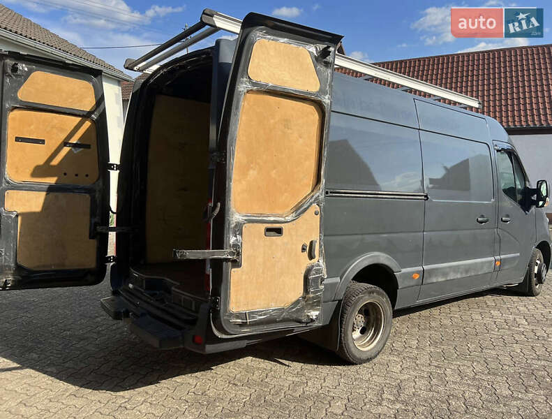 Грузовой фургон Renault Master 2015 в Мерефа