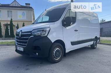 Вантажний фургон Renault Master 2019 в Рівному